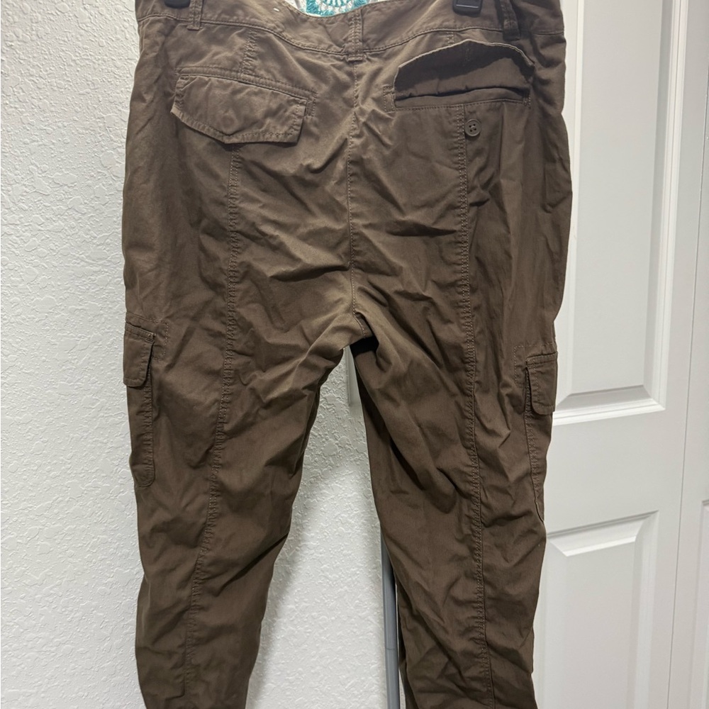 LOFT Brown Men's Cargo Pants - Picture 2 of 3